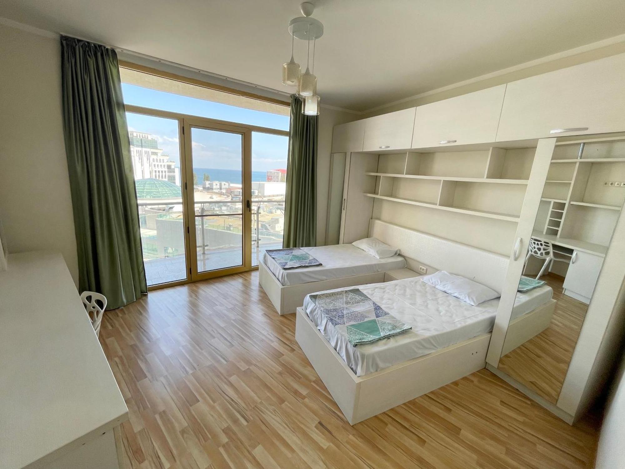 Sea View Apartment Batumi Luaran gambar