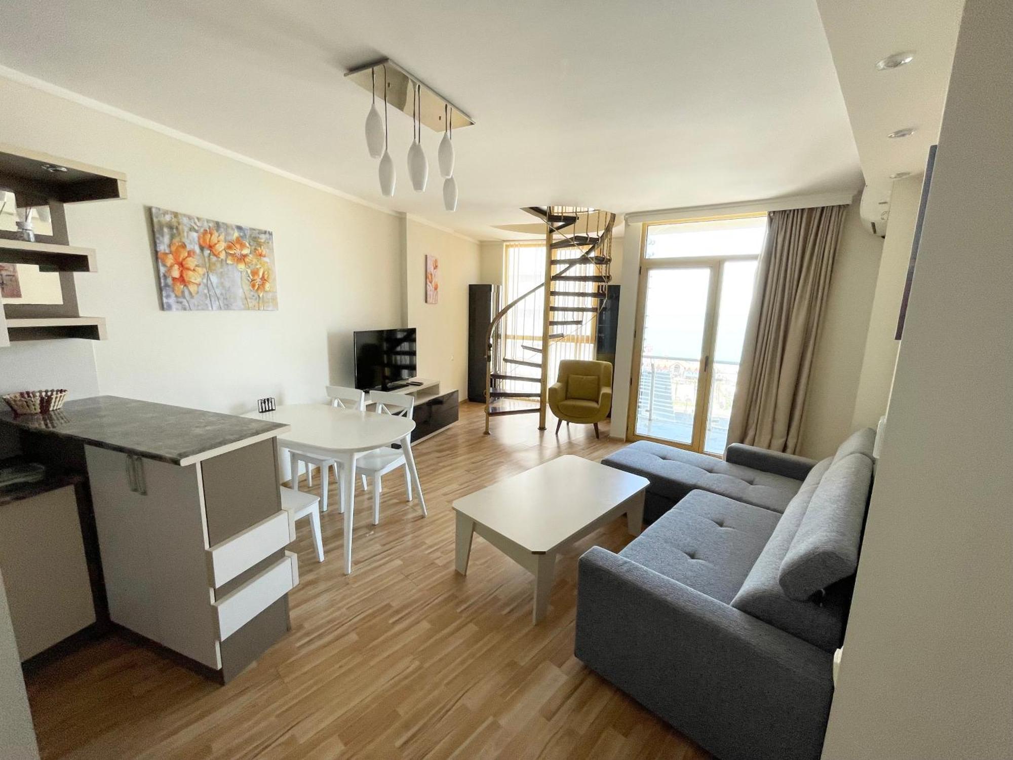 Sea View Apartment Batumi Luaran gambar